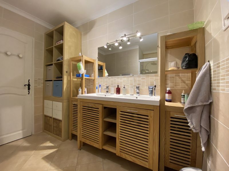 photo 15 Owner direct vacation rental Uzs maison Languedoc-Roussillon Gard bathroom