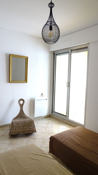 photo 5 Owner direct vacation rental Toulon appartement Provence-Alpes-Cte d'Azur Var bedroom 1