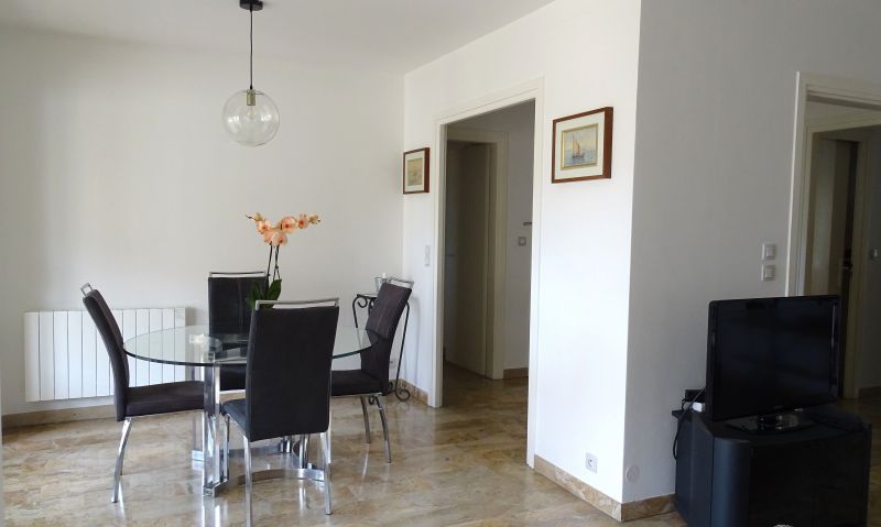 photo 10 Owner direct vacation rental Toulon appartement Provence-Alpes-Cte d'Azur Var Dining room