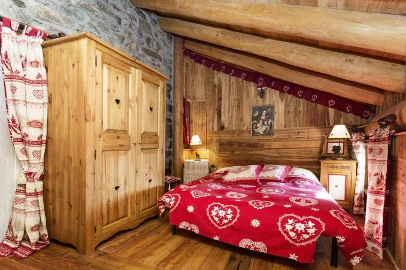 photo 3 Owner direct vacation rental Bionaz chalet Aosta Valley Aosta Province bedroom 1