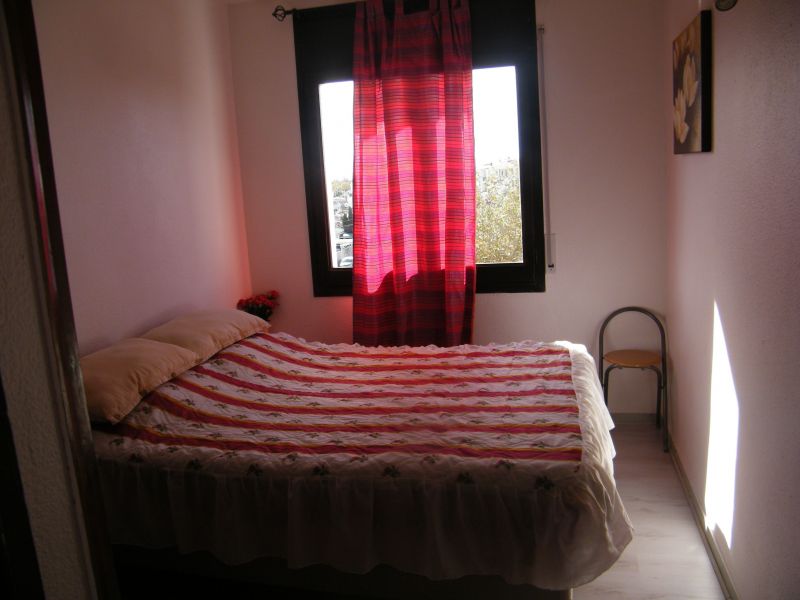 photo 6 Owner direct vacation rental Empuriabrava appartement   bedroom 1