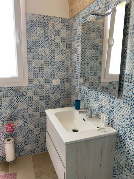 photo 17 Owner direct vacation rental Pescoluse appartement   bathroom 2