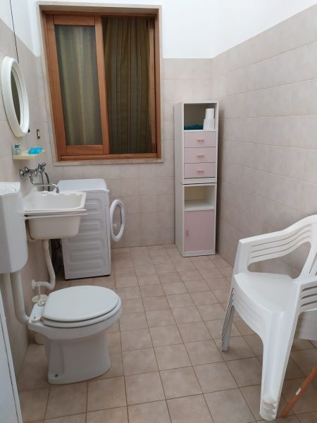 photo 21 Owner direct vacation rental Torre Suda maison Puglia Lecce Province bathroom