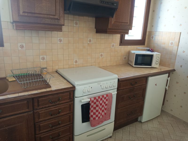 photo 16 Owner direct vacation rental Conflans Sainte Honorine gite Ile-de-France Yvelines Separate kitchen