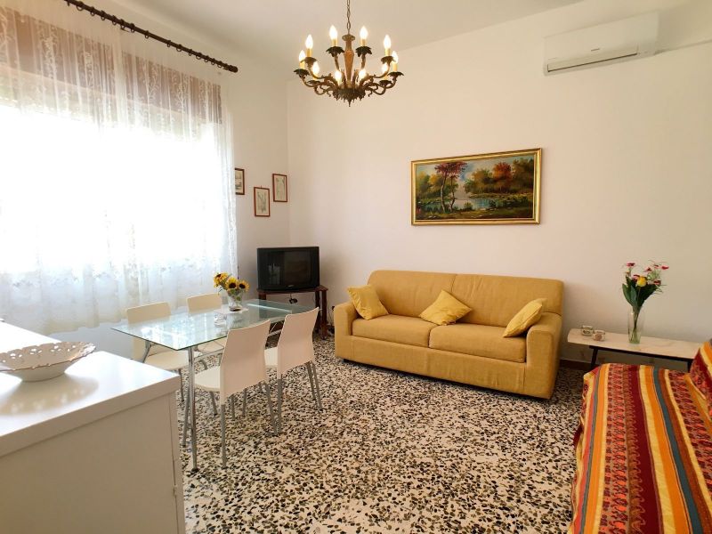 photo 5 Owner direct vacation rental Ugento - Torre San Giovanni appartement Puglia Lecce Province Lounge