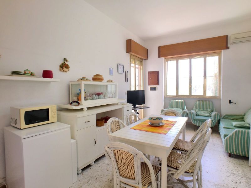 photo 10 Owner direct vacation rental Ugento - Torre San Giovanni appartement Puglia Lecce Province Lounge