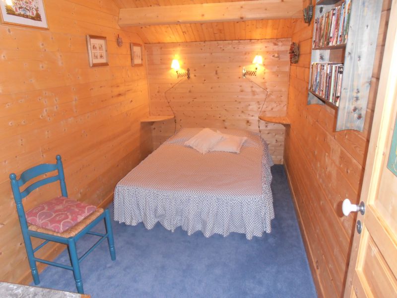 photo 7 Owner direct vacation rental Praz de Lys Sommand chalet Rhone-Alps Haute-Savoie bedroom 3
