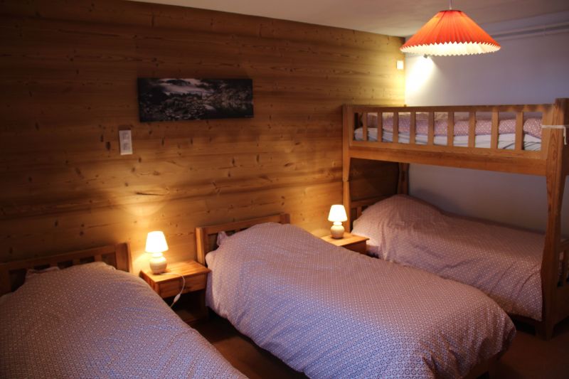 photo 5 Owner direct vacation rental Les Gets chalet Rhone-Alps Haute-Savoie bedroom 5