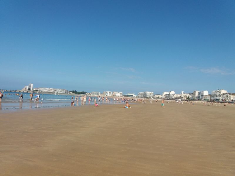 photo 11 Owner direct vacation rental Les  Sables d'Olonne appartement Pays de la Loire Vende Beach