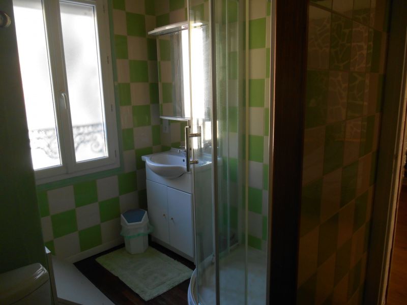 photo 11 Owner direct vacation rental Le Mont Dore appartement Auvergne Puy-de-Dme bathroom