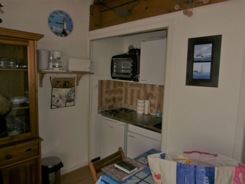 photo 5 Owner direct vacation rental Saint Georges de Didonne studio Poitou-Charentes Charente-Maritime Kitchenette