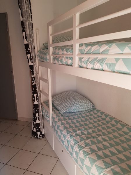 photo 8 Owner direct vacation rental Sete appartement Languedoc-Roussillon Hrault Extra sleeping accommodation