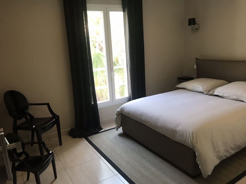 photo 3 Owner direct vacation rental Sanary-sur-Mer villa Provence-Alpes-Cte d'Azur Var bedroom 2