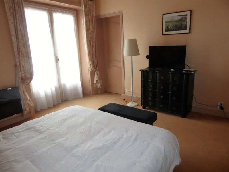 photo 12 Owner direct vacation rental Sarlat villa Aquitaine Dordogne bedroom 1