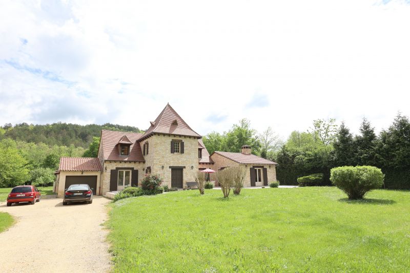 photo 2 Owner direct vacation rental Sarlat villa Aquitaine Dordogne View of the property from outside