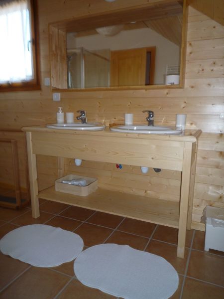 photo 7 Owner direct vacation rental Grardmer chalet Lorraine Vosges bathroom 2
