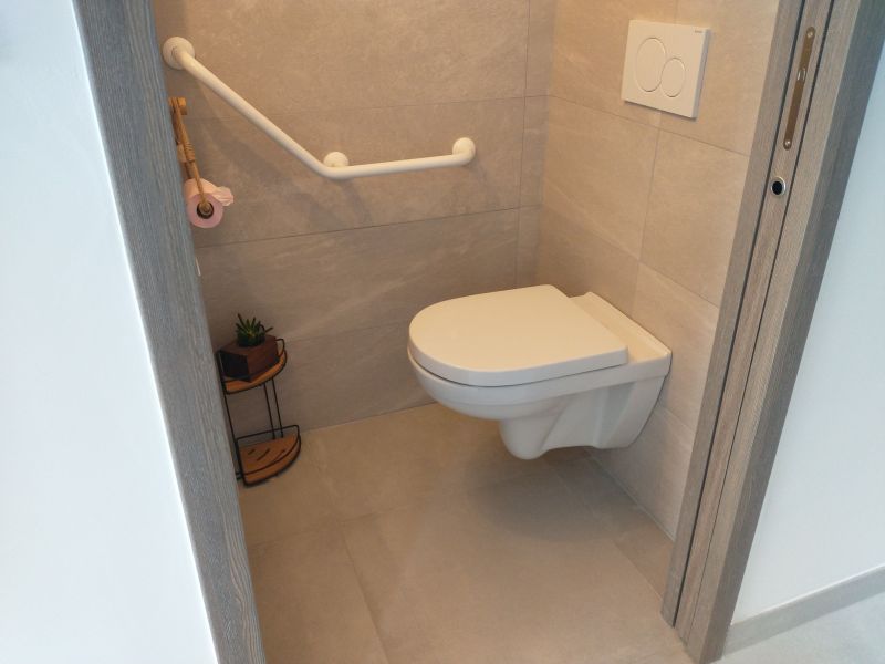 photo 14 Owner direct vacation rental Mtabief maison Franche-Comt Doubs Bathroom w/toilet only