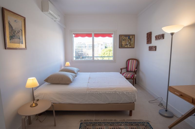 photo 7 Owner direct vacation rental Marseille appartement Provence-Alpes-Cte d'Azur Bouches du Rhne bedroom 1