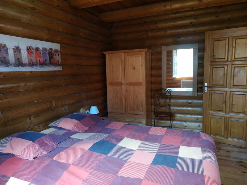 photo 5 Owner direct vacation rental Bolqure Pyrenes 2000 chalet Languedoc-Roussillon Pyrnes-Orientales bedroom 1