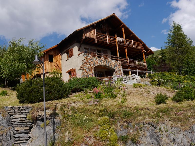 photo 19 Owner direct vacation rental Alpe d'Huez appartement Rhone-Alps  View of the property from outside