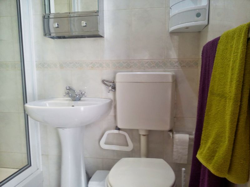 photo 10 Owner direct vacation rental Sesimbra appartement Greater Lisbon and Setbal Setbal bathroom