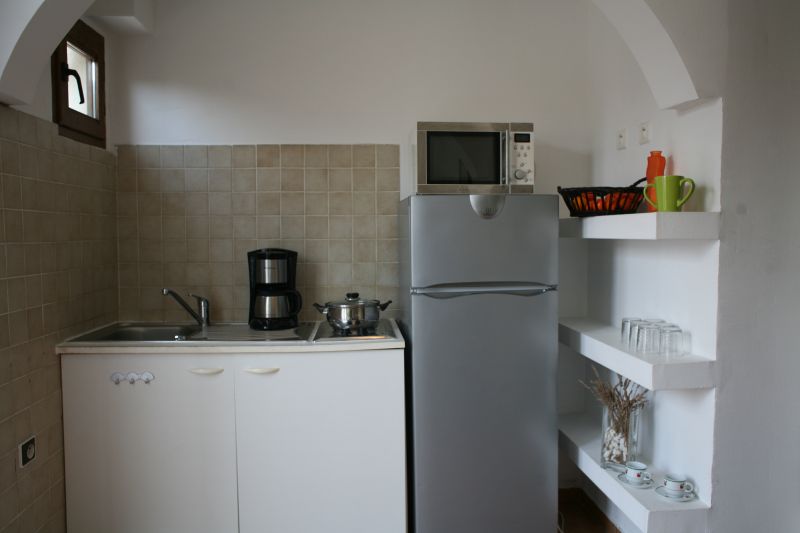 photo 8 Owner direct vacation rental Hyres appartement Provence-Alpes-Cte d'Azur Var Kitchenette