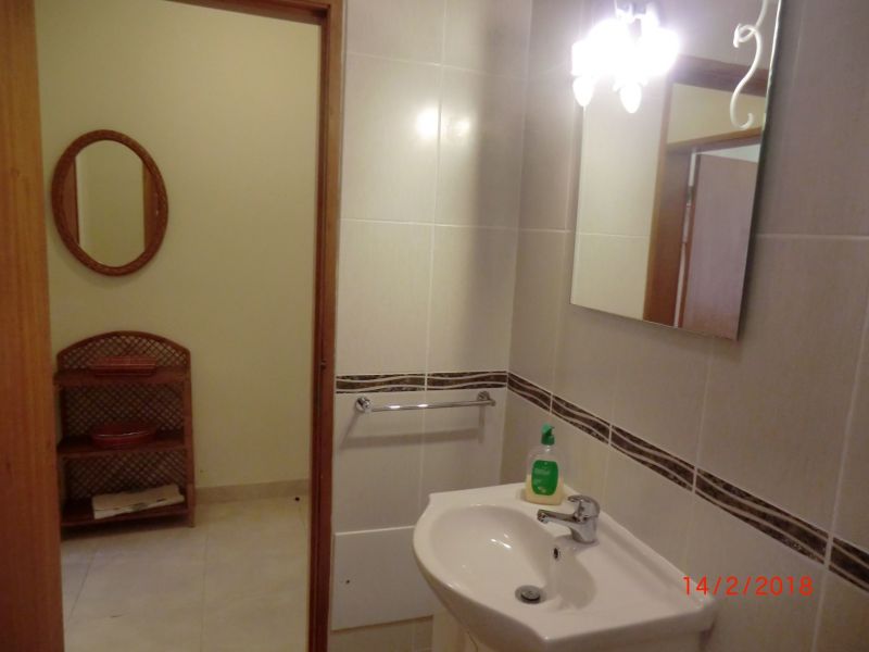photo 13 Owner direct vacation rental Quarteira appartement Algarve  bathroom