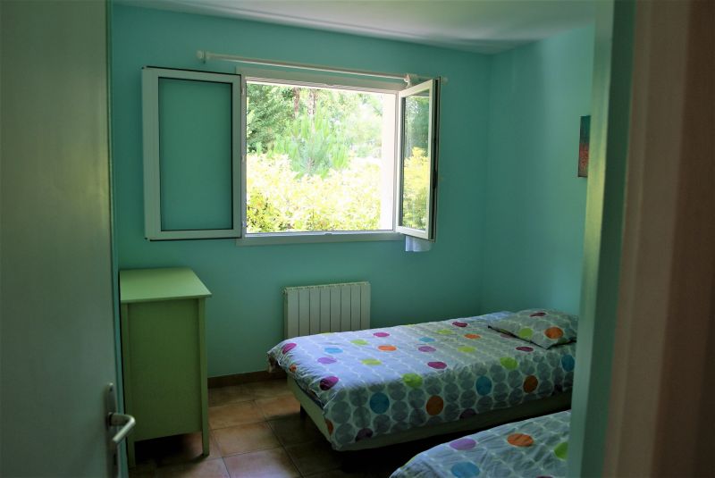 photo 23 Owner direct vacation rental Andernos les Bains maison Aquitaine Gironde bedroom 2