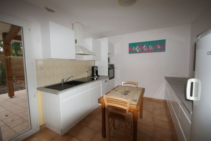 photo 18 Owner direct vacation rental Andernos les Bains maison Aquitaine Gironde Separate kitchen