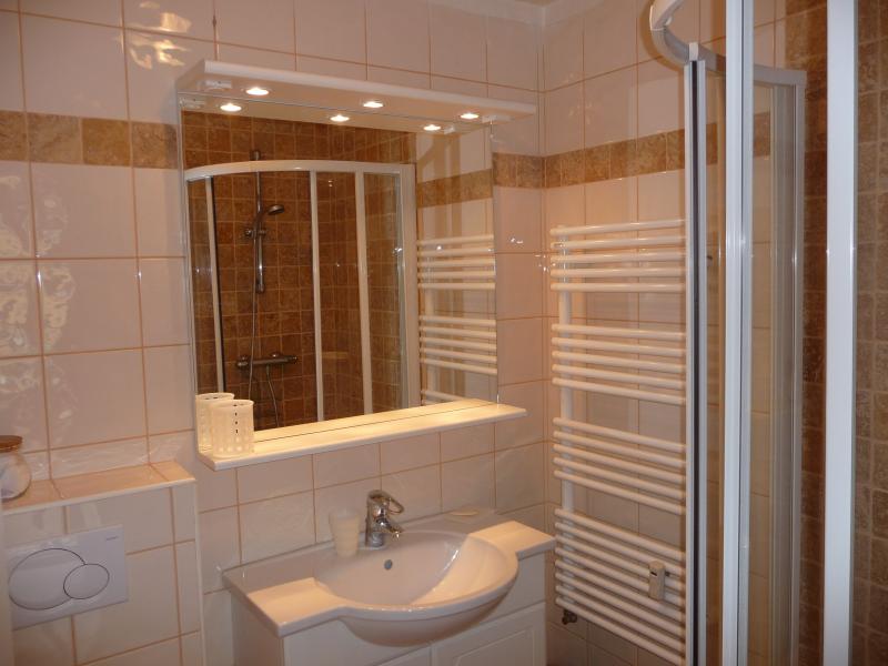 photo 9 Owner direct vacation rental Courchevel appartement Rhone-Alps Savoie bathroom