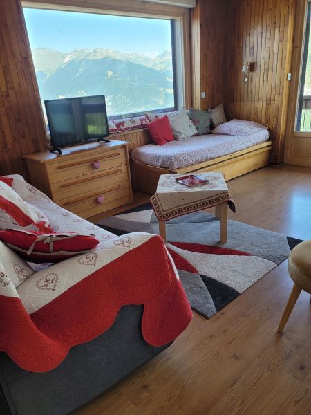 photo 8 Owner direct vacation rental Courchevel appartement Rhone-Alps Savoie Living room