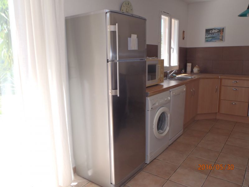 photo 5 Owner direct vacation rental Solenzara appartement Corsica Corse du Sud Kitchenette