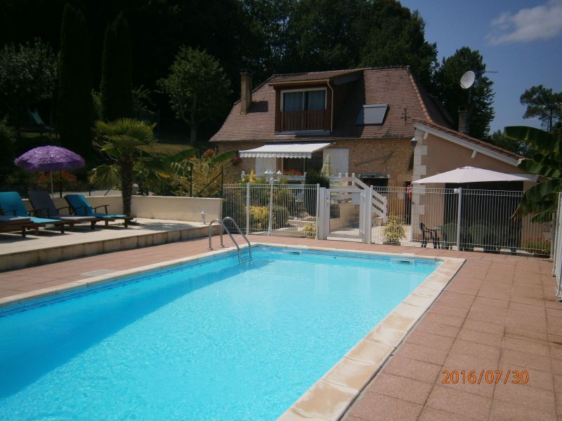 photo 11 Owner direct vacation rental Prigueux gite Aquitaine Dordogne Swimming pool