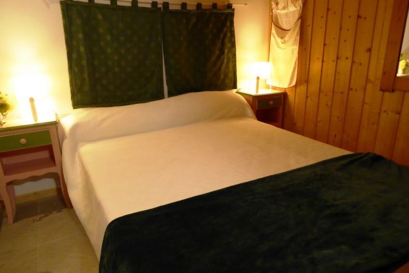 photo 18 Owner direct vacation rental Thonon Les Bains chalet Rhone-Alps Haute-Savoie bedroom 4