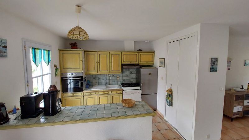 photo 6 Owner direct vacation rental Le Bois-Plage-en-R maison Poitou-Charentes Charente-Maritime Open-plan kitchen