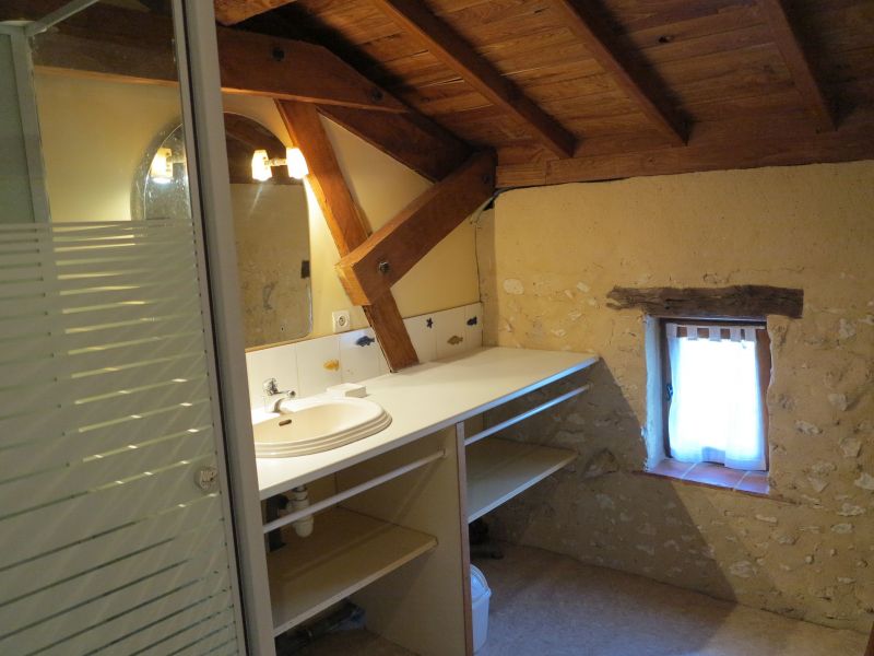 photo 28 Owner direct vacation rental Monpazier maison Aquitaine Dordogne bathroom