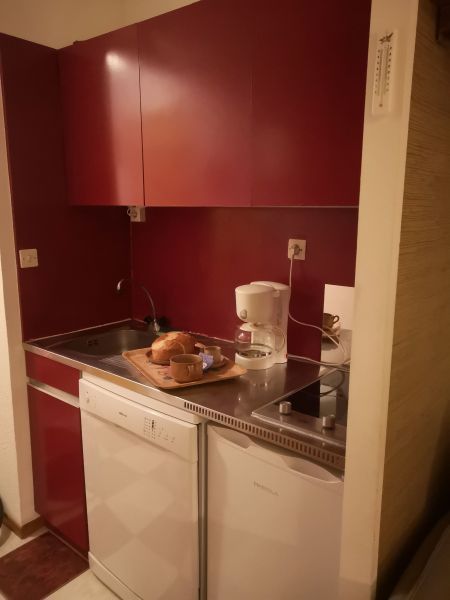 photo 5 Owner direct vacation rental Eyne 2600 appartement Languedoc-Roussillon Pyrnes-Orientales Kitchenette