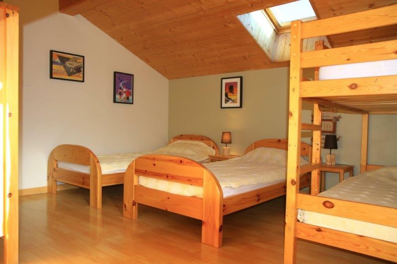 photo 13 Owner direct vacation rental Les Menuires chalet Rhone-Alps Savoie bedroom 4