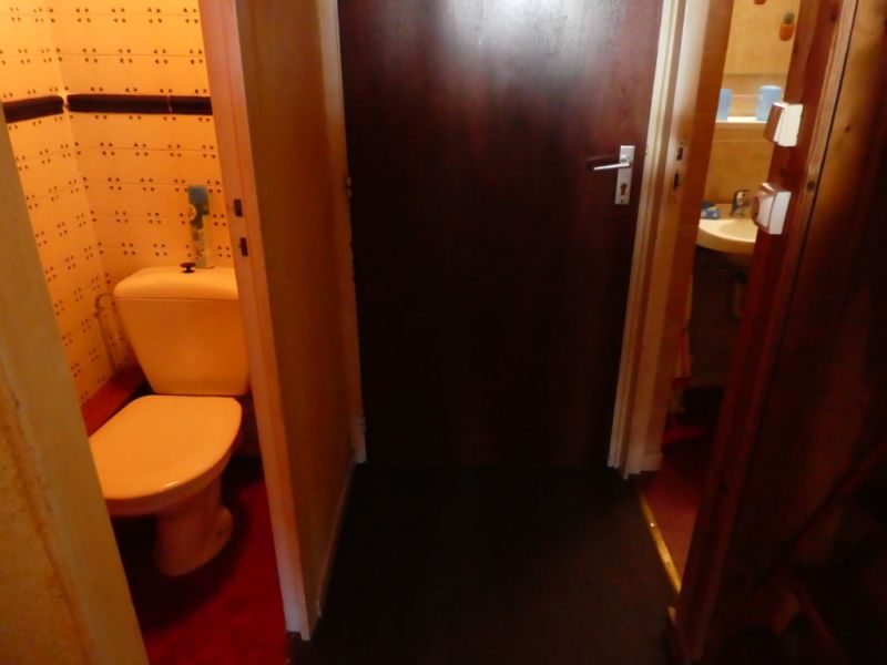 photo 10 Owner direct vacation rental Les Menuires appartement Rhone-Alps Savoie Bathroom w/toilet only