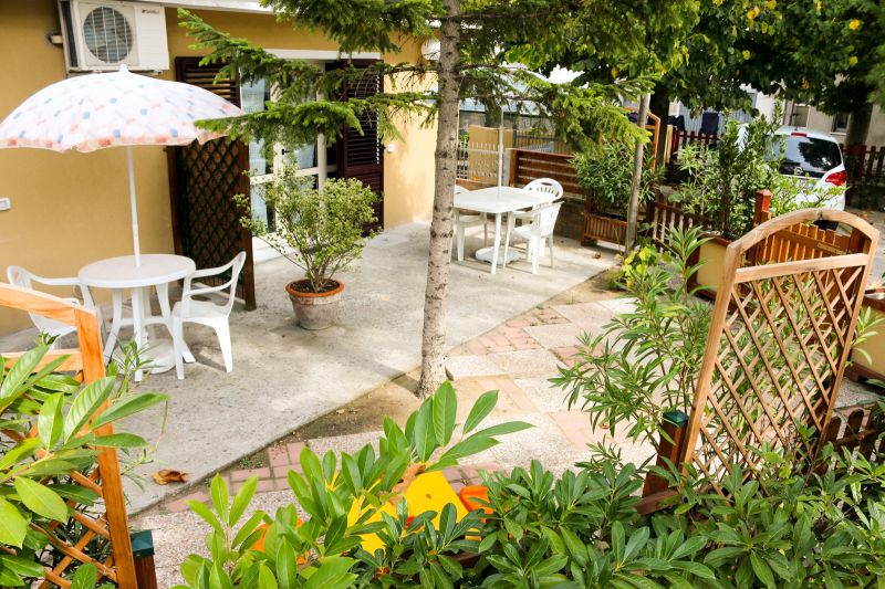 photo 5 Owner direct vacation rental Bellaria Igea Marina appartement Emilia-Romagna Rimini Province Garden