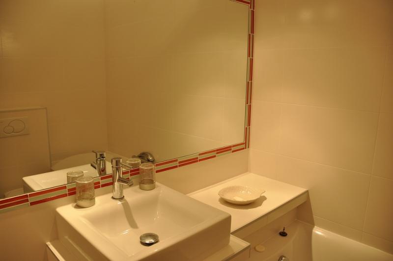 photo 17 Owner direct vacation rental Saint Raphael appartement Provence-Alpes-Cte d'Azur Var bathroom 1