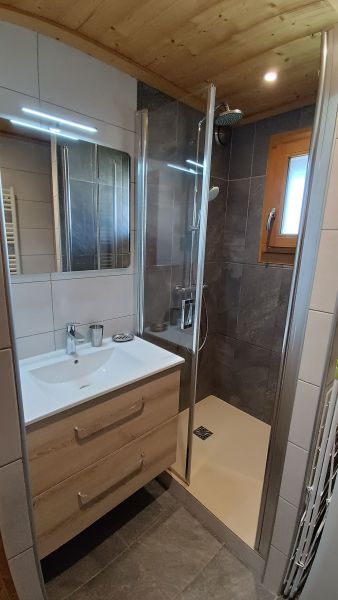 photo 11 Owner direct vacation rental Mribel appartement Rhone-Alps Savoie Half bath