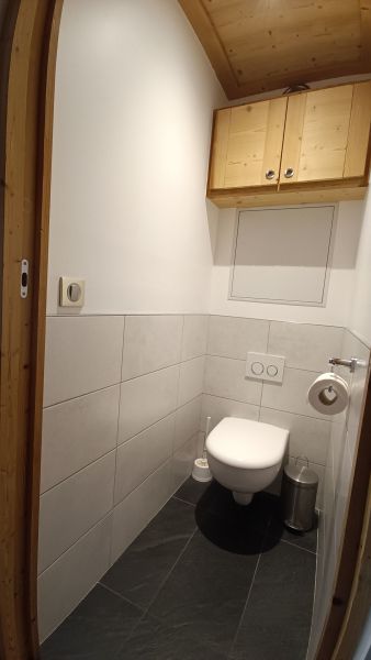 photo 13 Owner direct vacation rental Mribel appartement Rhone-Alps Savoie Bathroom w/toilet only