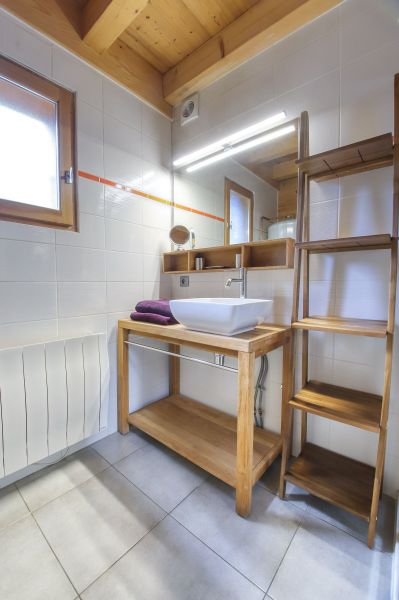 photo 6 Owner direct vacation rental Praz de Lys Sommand appartement Rhone-Alps Haute-Savoie bathroom
