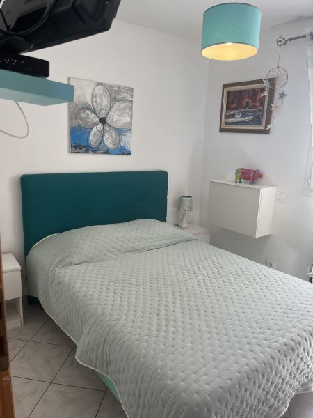 photo 13 Owner direct vacation rental Centuri appartement Corsica Corsica bedroom 3