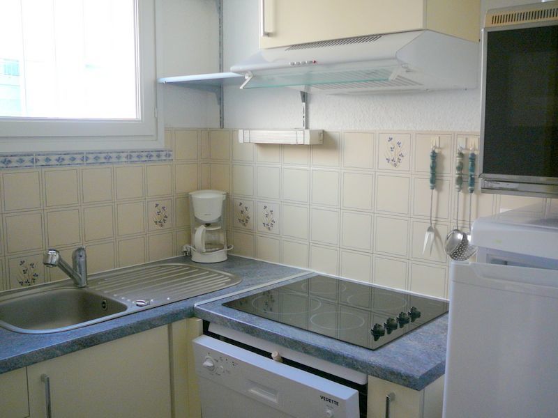 photo 8 Owner direct vacation rental Cap d'Agde studio Languedoc-Roussillon Hrault Separate kitchen