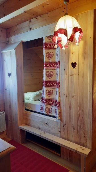 photo 15 Owner direct vacation rental Les Orres chalet Provence-Alpes-Cte d'Azur Hautes-Alpes bedroom 3