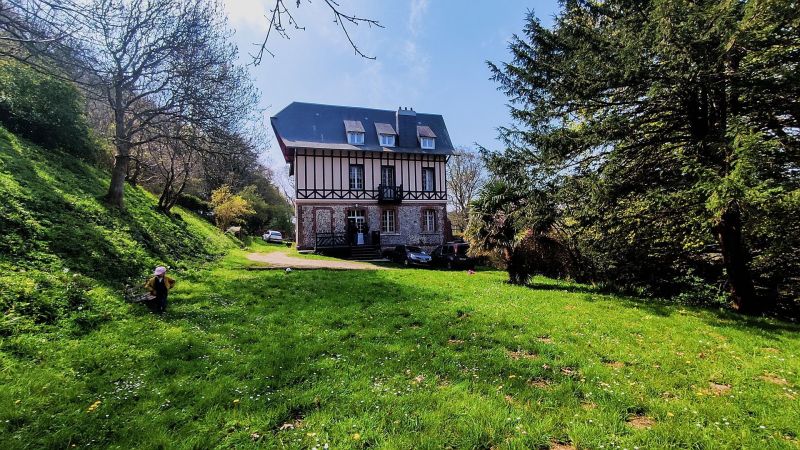 photo 2 Owner direct vacation rental Etretat villa Normandy (Haute-Normandie) Seine-Maritime View of the property from outside