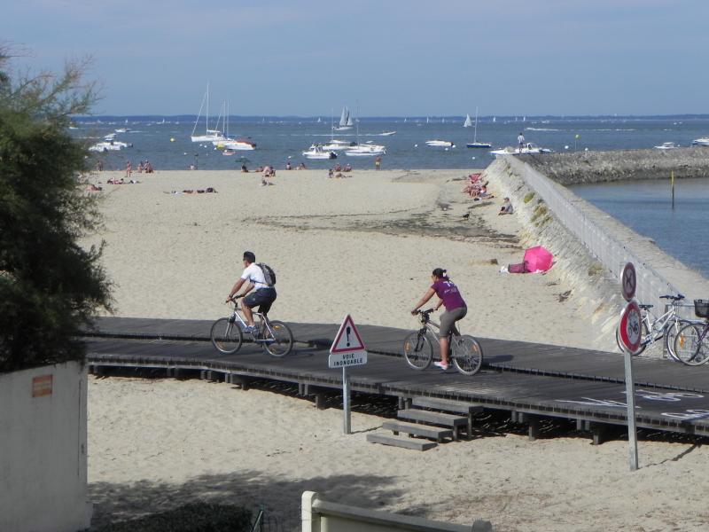 photo 18 Owner direct vacation rental Arcachon appartement Aquitaine Gironde View from the balcony