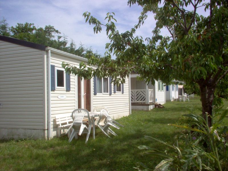 photo 0 Owner direct vacation rental Vallon-Pont-D'Arc mobilhome Rhone-Alps Ardche View of the property from outside